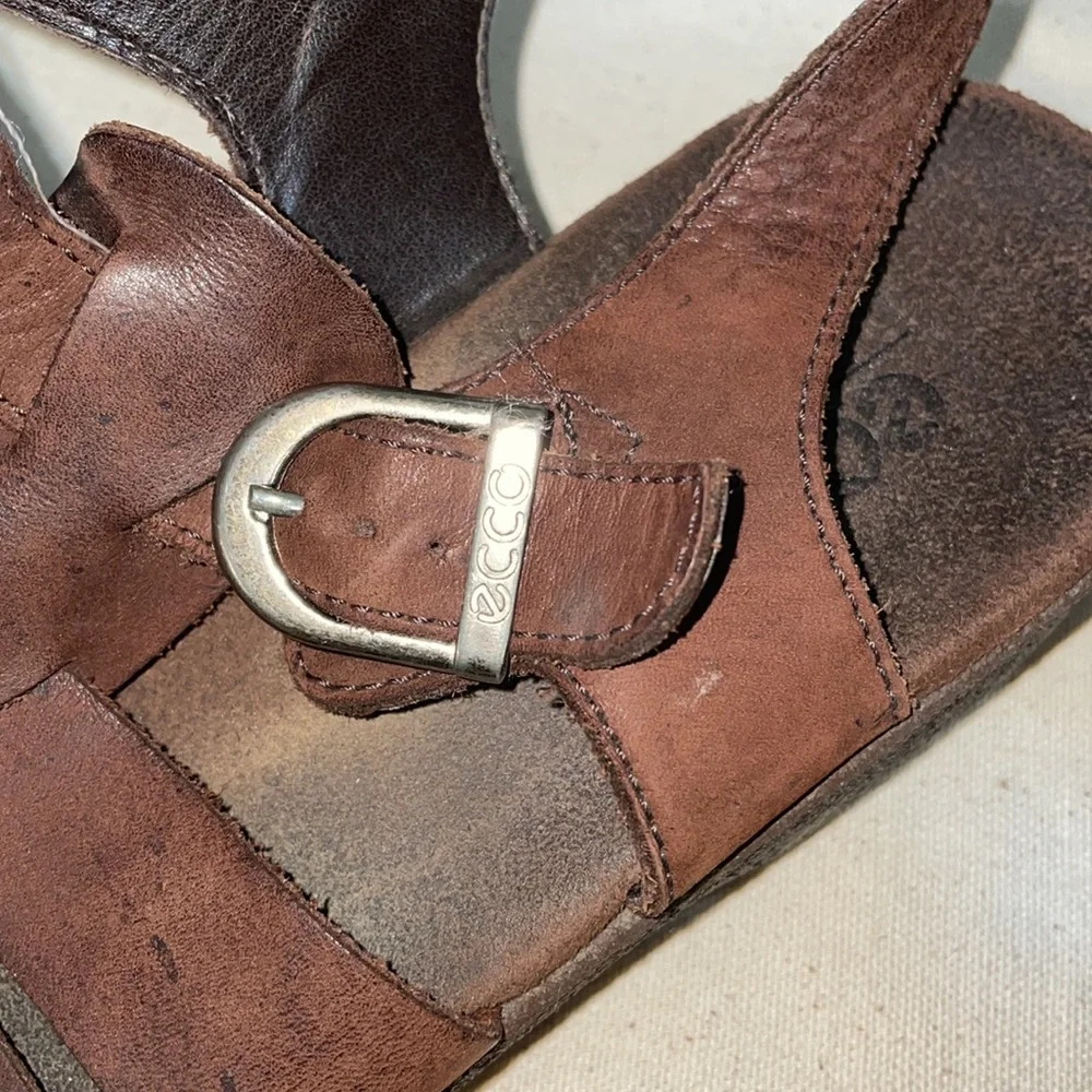 Ecco Soft Brown Closed Toe Leather Sandals - Picture 10 of 10